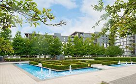 The Vizion Serviced Apartments From Pincott Properties - Free Parking, Private Balcony, And Wifi